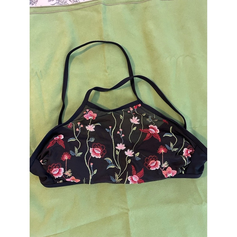 Embroidered flower bikini top S‎
